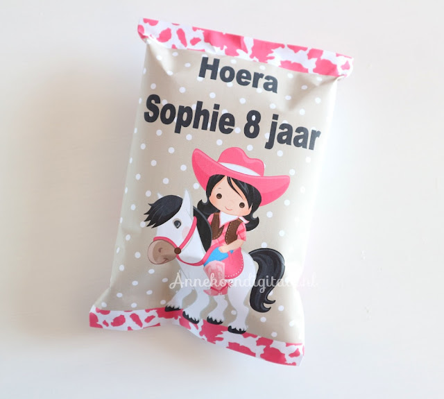 chips zakje traktatie bouwplaat, chips traktatie, traktatie chips zakje zelf maken, diy chips traktatie, traktatie voor chips, chips wikkel traktatie, traktatie voor chips, paarden chips traktatie, paarden traktatie