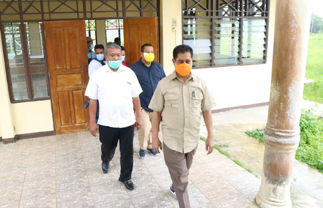 Muhammad Ridwan Rumasukun Dapati Kantor Distrik Senggi Tak Beroperasi Saat Sidak.lelemuku.com.jpg