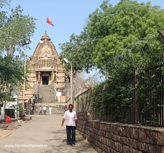 मतंगेश्वर मंदिर खजुराहो - Matangeshwar Temple Khajuraho