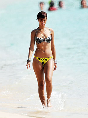 Rihanna Bikini wallpapers