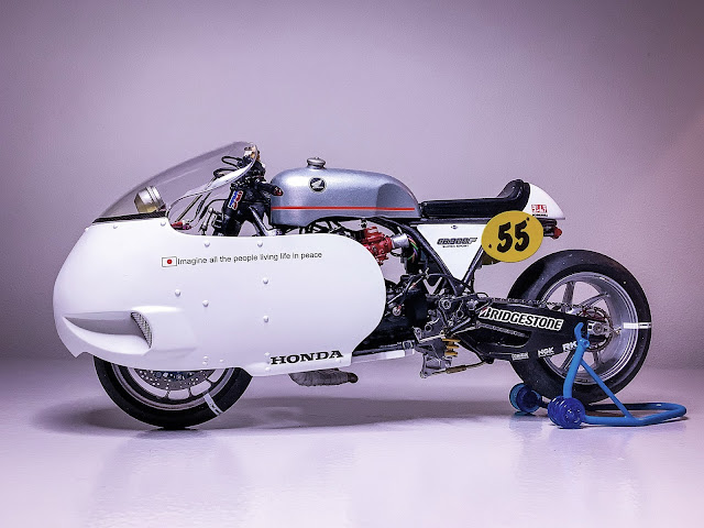 Honda CB900F Cafe Racer with Dustbin Fairing