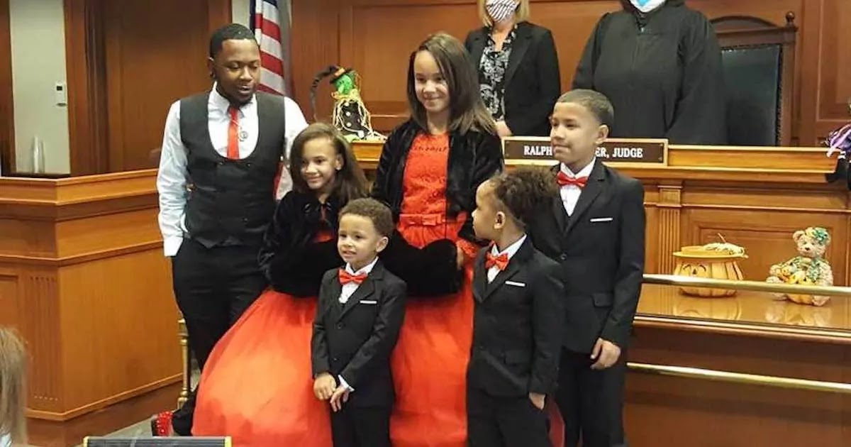 Single Man Aged 29 Adopts 5 Siblings To Make Sure They Stay Together Forever