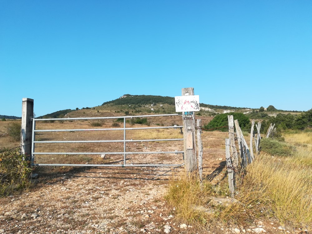 Ochate entrada al pueblo