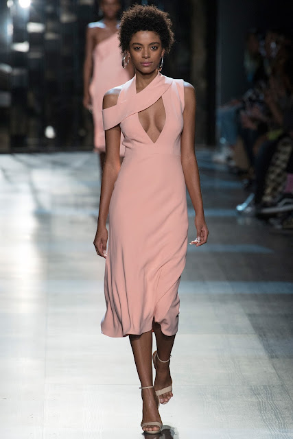 My Favorites From Cushnie et Ochs Fall/Winter Collection www.toyastales.blogspot.com #ToyasTales #CushnieEtOchs #fashionblogger #winterstyle #sophisticated #chic #runway #fashionshow #review