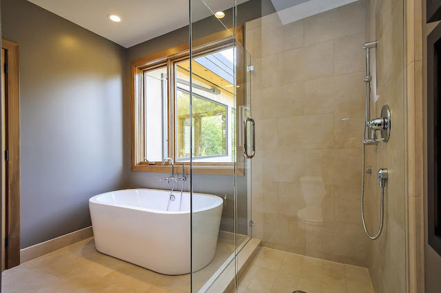 Shower and bathtub in the Contemporary Style Home in Burlingame