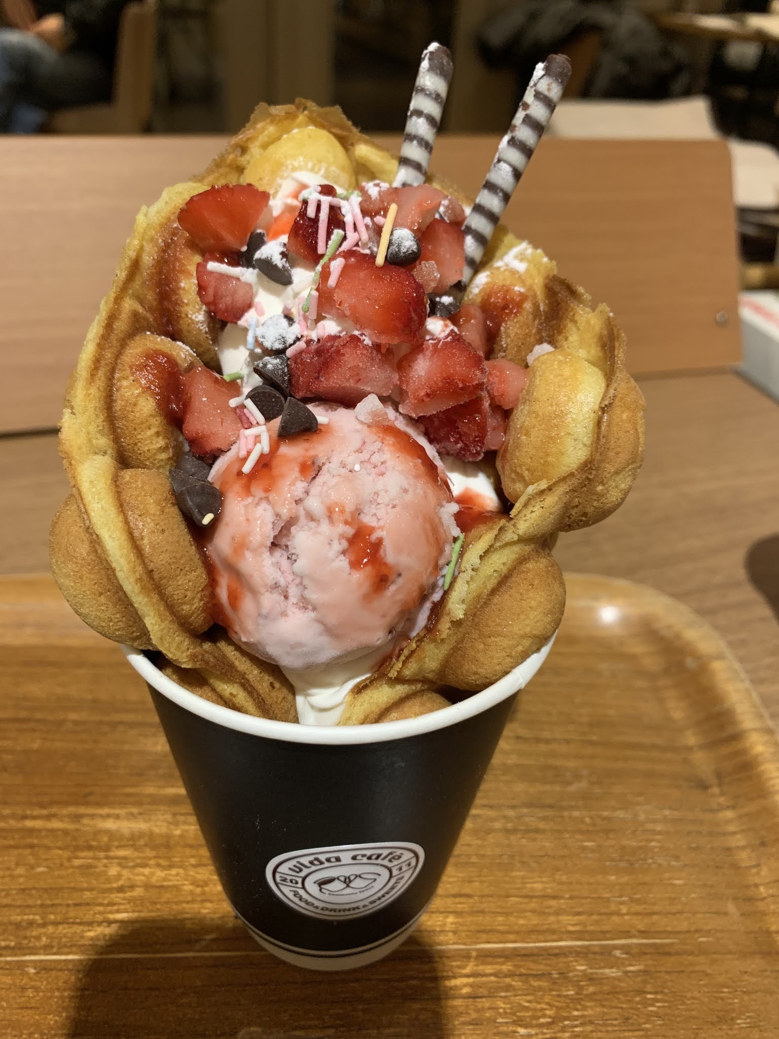 クラフトビール バブルワッフル新登場 八戸市 Vidacafe八戸ニュータウン店 クラフトビール バブルワッフル新登場 八戸市 Vidacafe八戸ニュータウン店