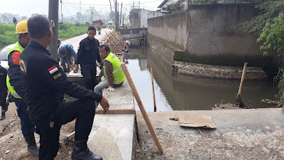 Minimalisir Banjir, Penambahan Tinggi Tanggul di Sungai Kalimalang Selesai Akhir Desember