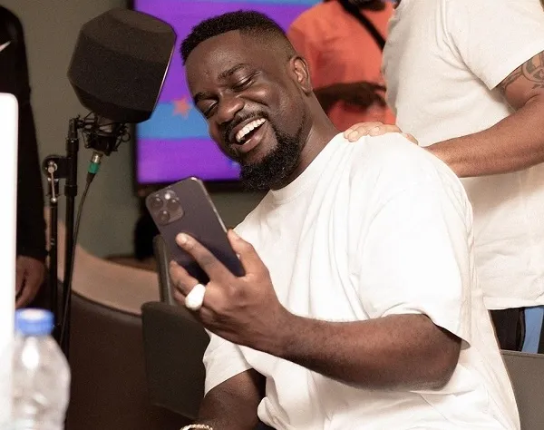 Sarkodie Hint 1Million Subscribers on YouTube as First Ghanaian Artist
