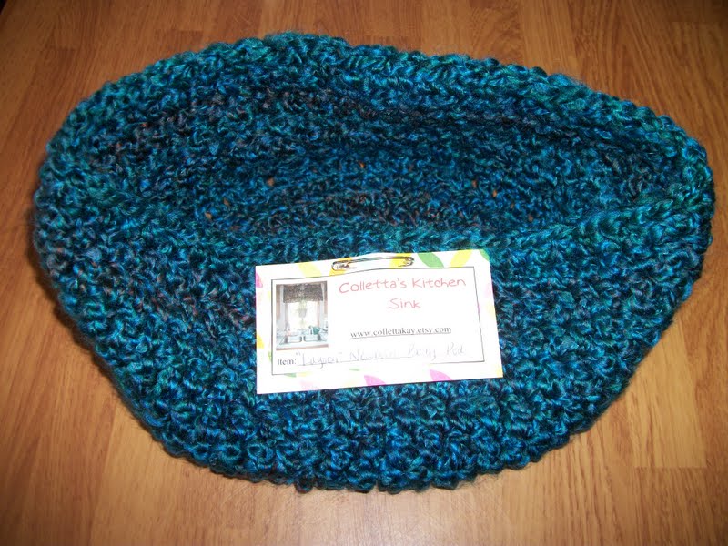 FREE CROCHET PATTERN: HOMESPUN® EINSTEIN HAT