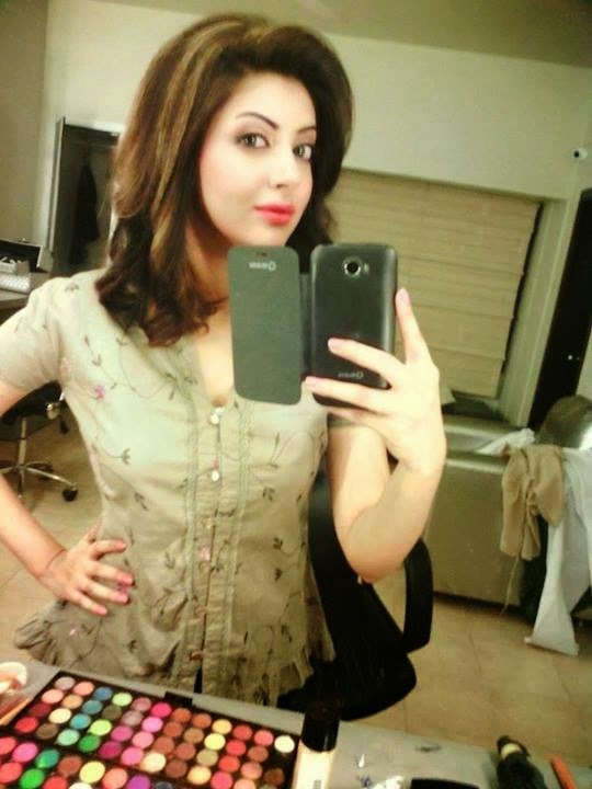 Moomal Khalid Cutest Young Pakistani Actress and Model very hot and beautiful pics