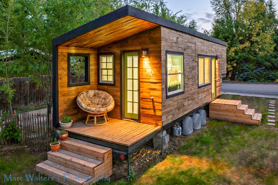 Miranda's Blog: Tiny House on Wheels without the loft