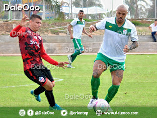 Freitas en el partido amistoso de Oriente Petrolero vs Royal Pari - DaleOoo