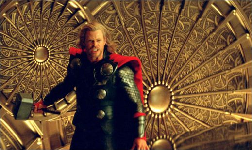 chris hemsworth thor hammer. Thor Chris Hemsworth