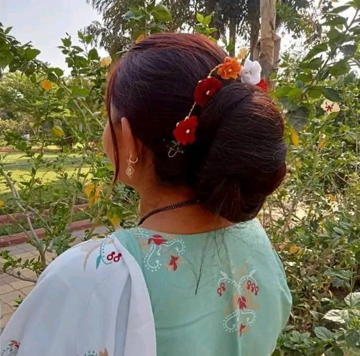 Village Barber Stories: North indian women's silky long hair bun |  Traditional Kondai hair style
