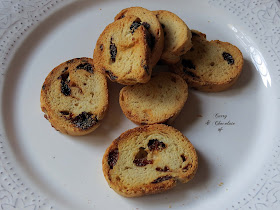 Panecillos de pasas - Raisin mini toasts