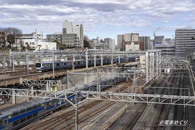 両大師橋から見た上野駅構内