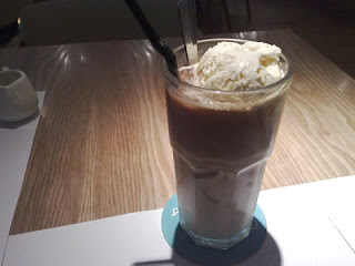 Amaretto ice coffe