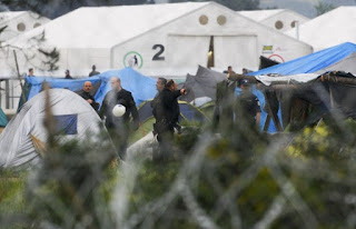  http://freshsnews.blogspot.com/2016/05/24-Eidomeni-KSekinise-i-epixeirisi-me-skoypa-stoys-dimosiografoys.html