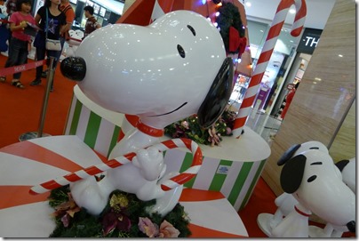 DREAM BIG WITH SNOOPY & FRIENDS @ The Shore Shopping Gallery 2015