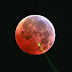 Hiện tượng cường độ chùm tia laser suy giảm cường độ trong ngày trăng tròn mỗi tháng.