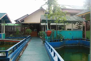 Pondok Lesehan Tarakan by Ardiz Tarakan