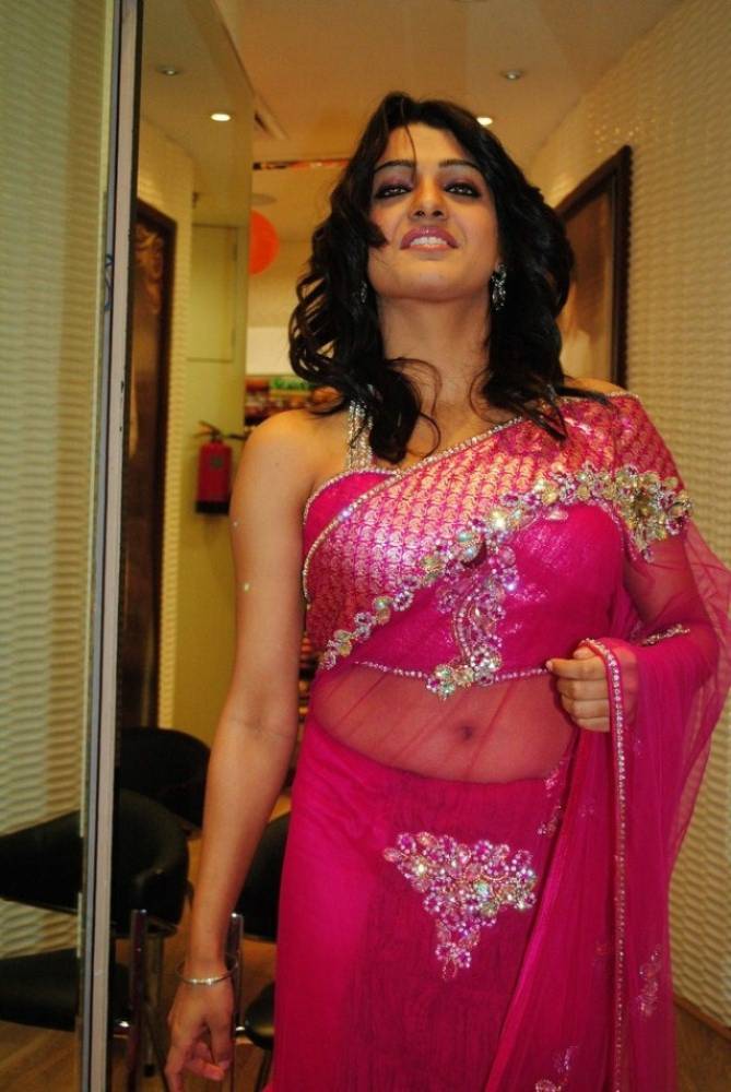 Celebs, Indian Celebs, Pinkhot, Saree, South Indian Masala, Tashu Kaushik, Telugu, Tollywood, 