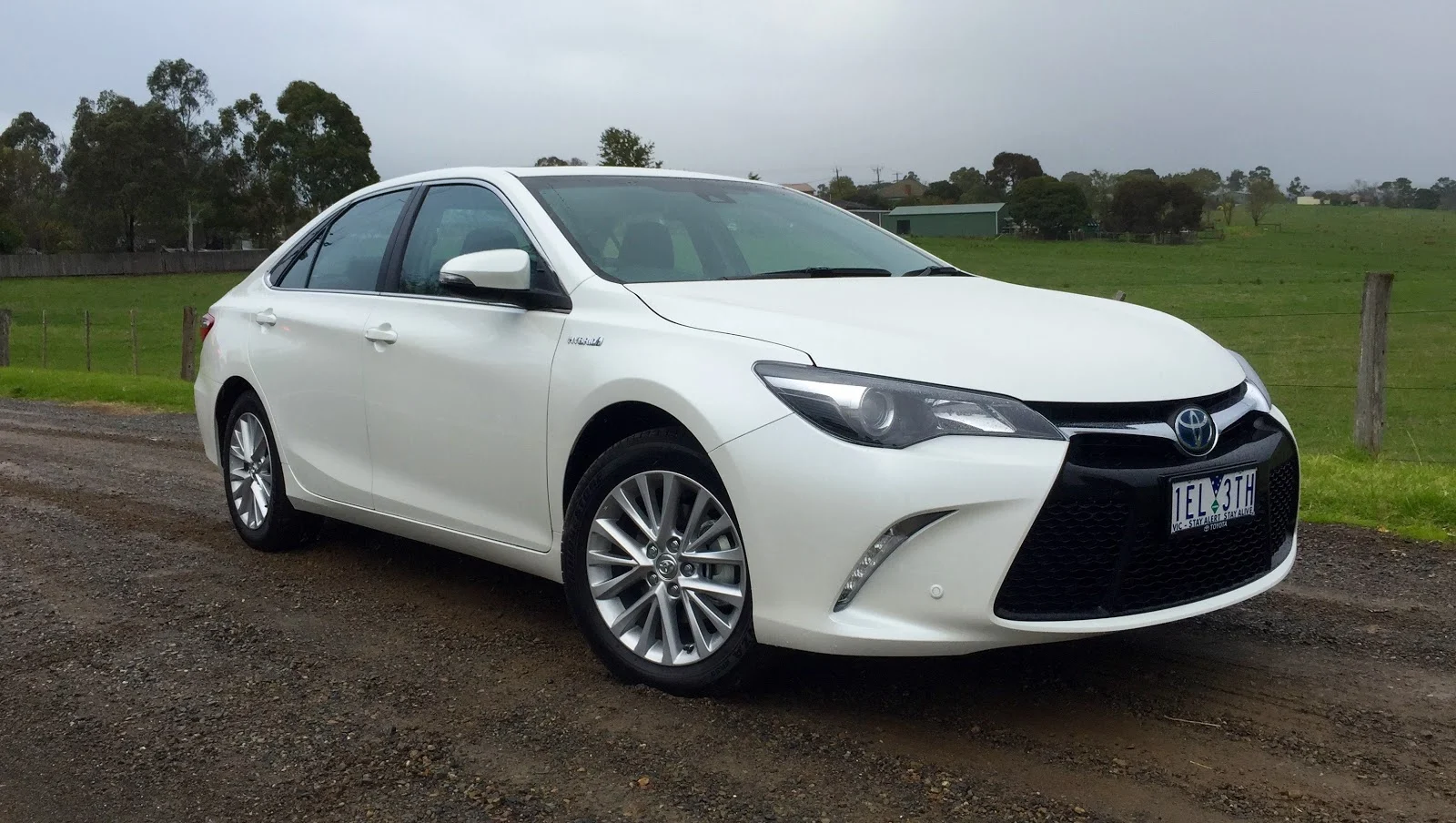 Đánh giá xe Toyota Camry 2016