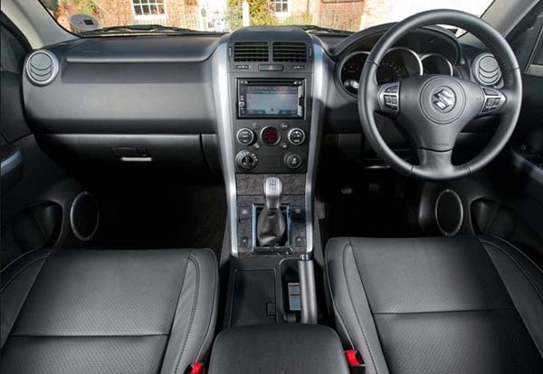 Maruti-Suzuki-Vitara-Brezza-Interiors