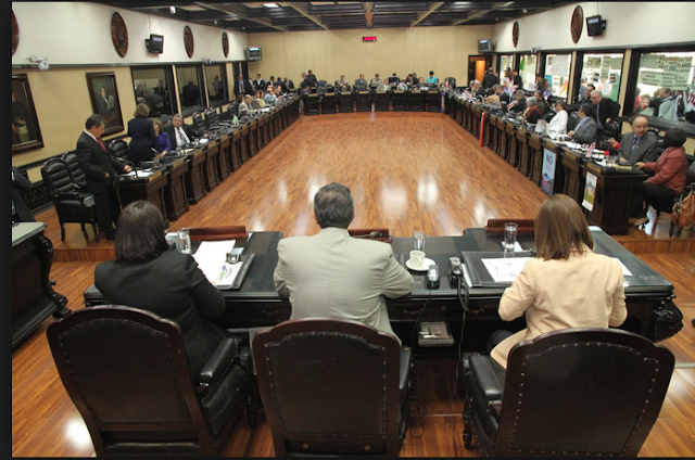 Diputados presentan más de 900 mociones para modificar proyecto de reforma fiscal 