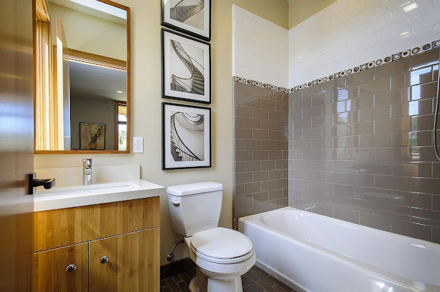 Modern bathroom in the Contemporary Style Home in Burlingame