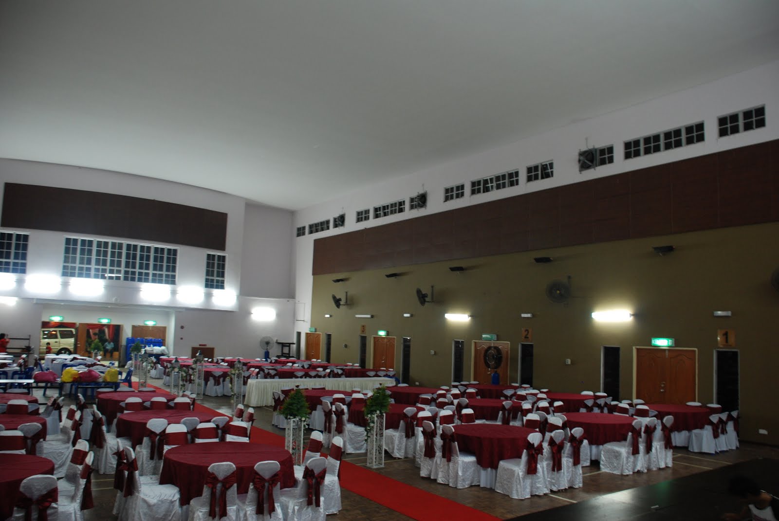 Cerita Erina: Review: Dewan + Pelamin + Wedding cake