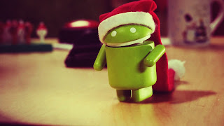 Android Mascot with Christmas Hat HD Wallpaper