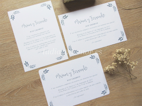 Invitación de boda estilo tarjetón tipo tarjetón con detalles de hoja en acuarela y letras escritas a mano