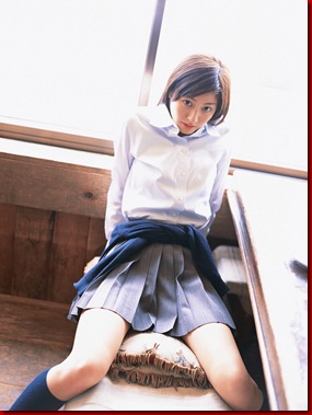 SlickDog-Yumi_schoolgirl_33