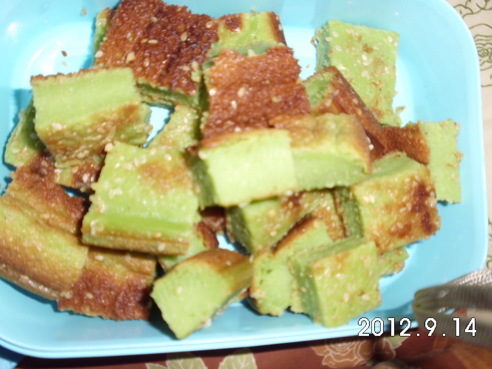 After 5.30 pm: buat kuih bakar a.k.a bingka dengan 