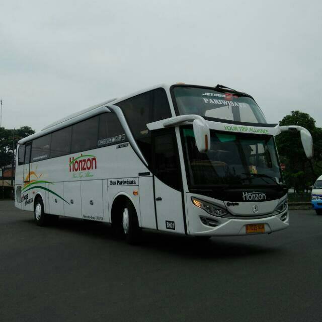 SEWA BUS PARIWISATA