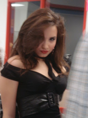 Demi Lovato sexy breasts 