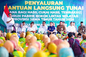 Salurkan BLT DBHCHT untuk Ratusan Buruh Pabrik Rokok Bojonegoro, Pj. Gubernur Adhy: Upaya Tingkatkan Kesejahteraan Masyarakat
