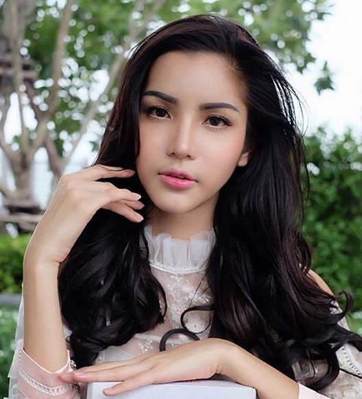 Chanya Denfanapapol – Most Beautiful Thailand Ladyboy Instagram Photos