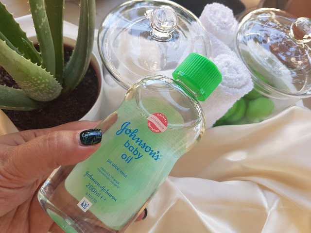 JOHNSON’S baby oil με Aloe Vera