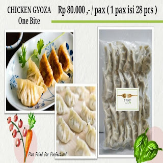 CHICKEN GYOZA