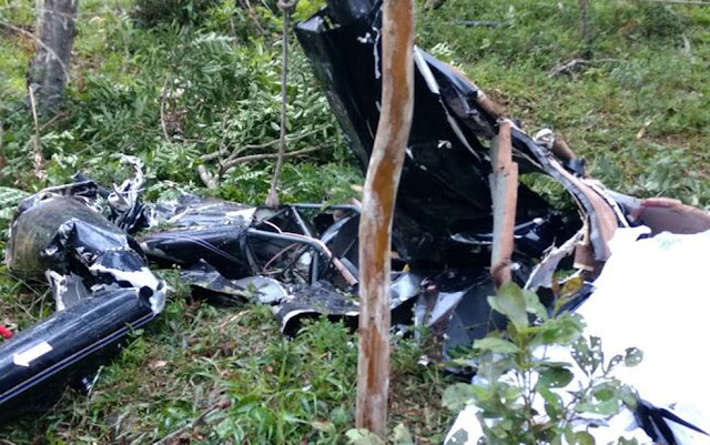 Helicóptero cai em São Lourenço da Serra e 4 pessoas morrem, segundo Bombeiros