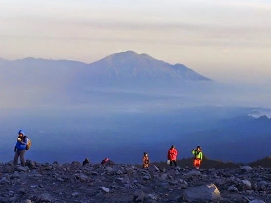 Puncak Mahameru