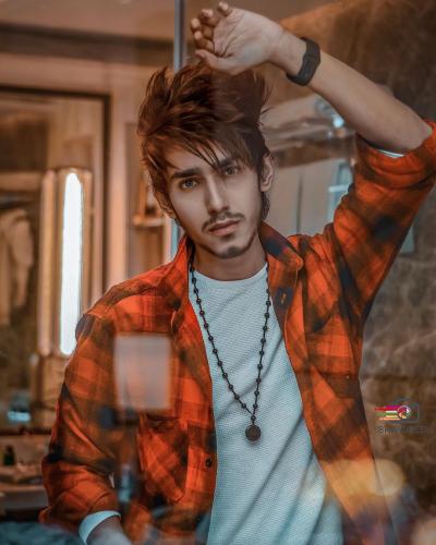 Sarfaraz Ansari Wiki, Biography, TikTok star , Reels, Instagram, Age, Height, Weight, Family, Girlfriend, Net Worth, Birthdate, Social account.