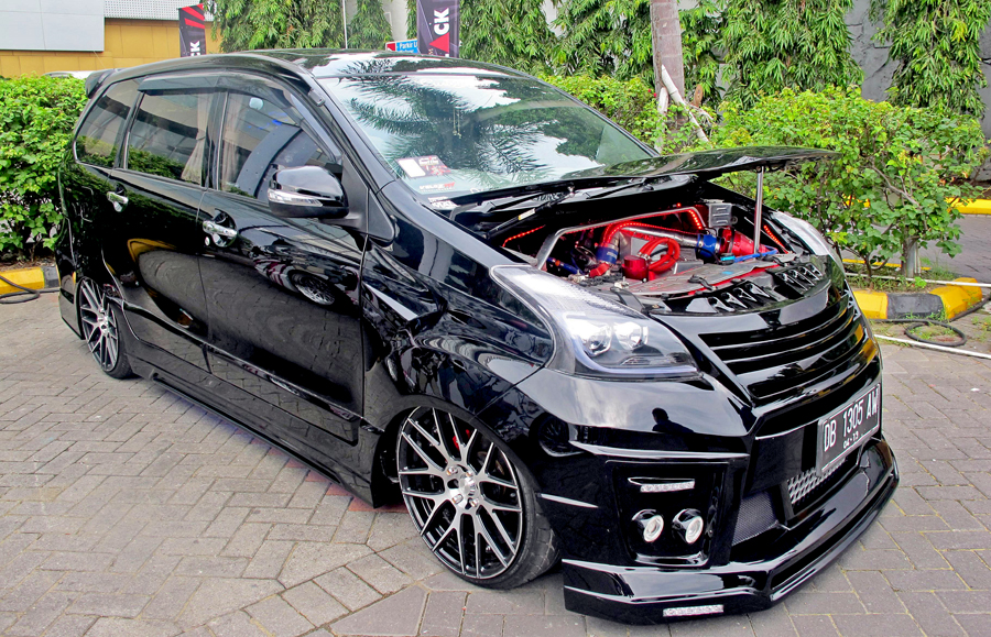 Kompilasi Contoh 4 Mobil Keluarga yang Cocok untuk Dimodif Harian