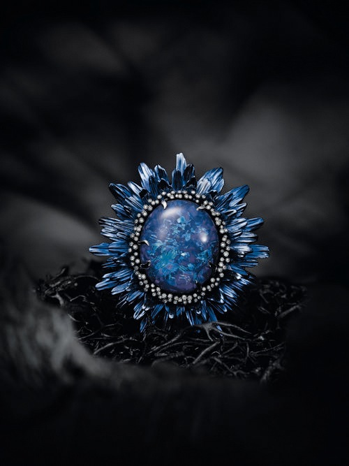 Chopard bague opale, motif floral bleu