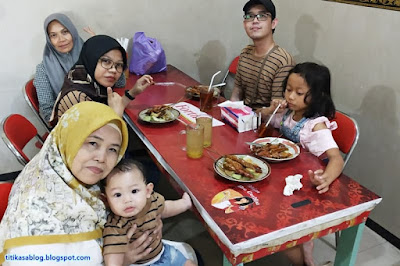 Sate Ayam Ponorogo - H. Tukri Sobikun / H. Suroto