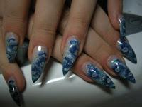 Uñas azules