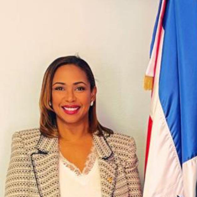Katia Castillo se convierte en el brazo estratégico de Wellington Arnaud en Europa.
