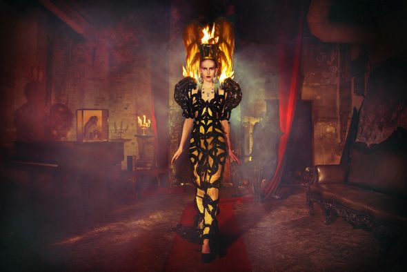 Miss Aniela fotografia arte photoshop surreal fashion mulheres